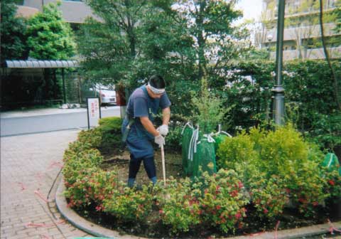 ��ԊX�̕�A�̍�ƕ��i