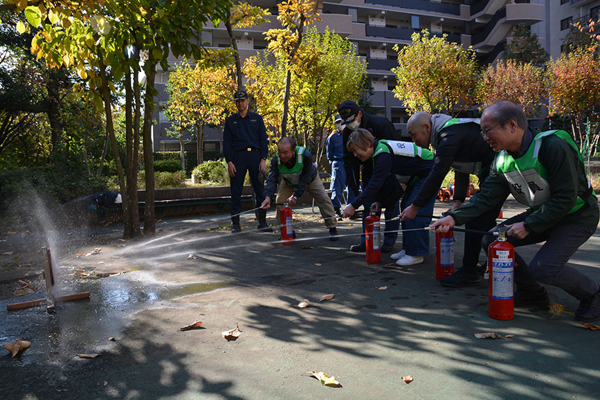 写真：自衛消防訓練のの様子